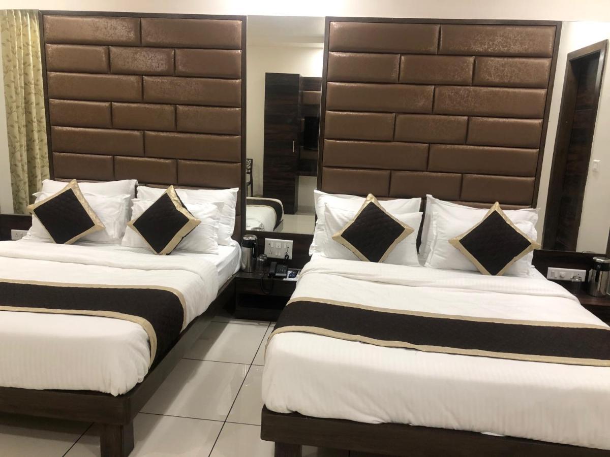 Hotel Circle Inn Ahmedabad Eksteriør bilde